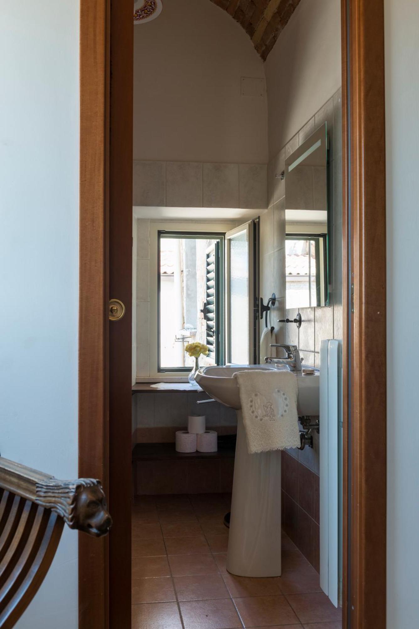 Charmante Vakantiewoning 'Casa Di Tonno' Лорето-Апрутино Экстерьер фото